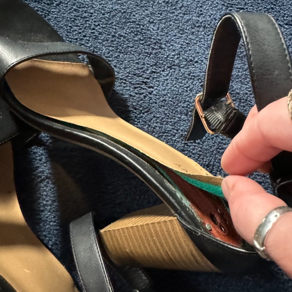 Old Navy Black Block Heeled Sandals Sz 9 - Picture 4 of 5